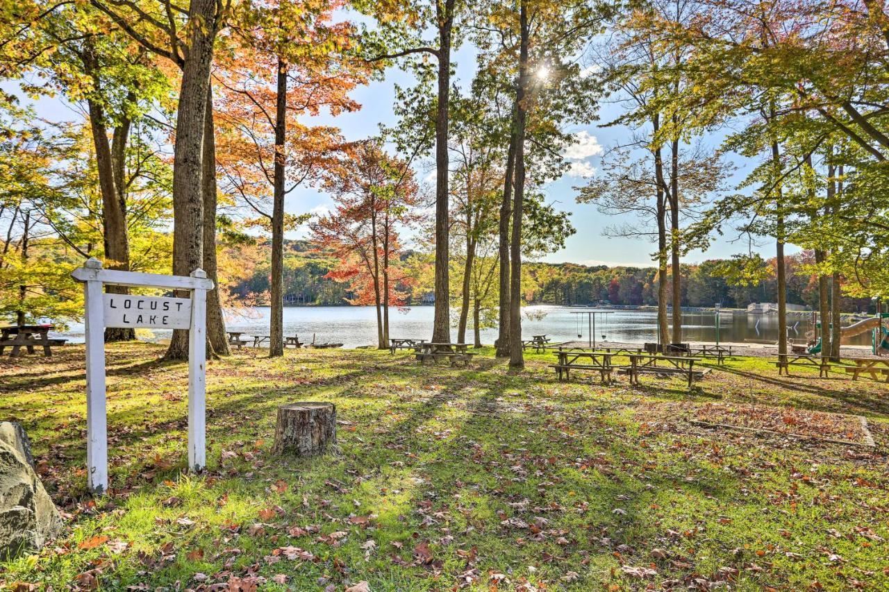 Poconos Vacation Home Walk To Locust Lake! Pocono Lake Luaran gambar